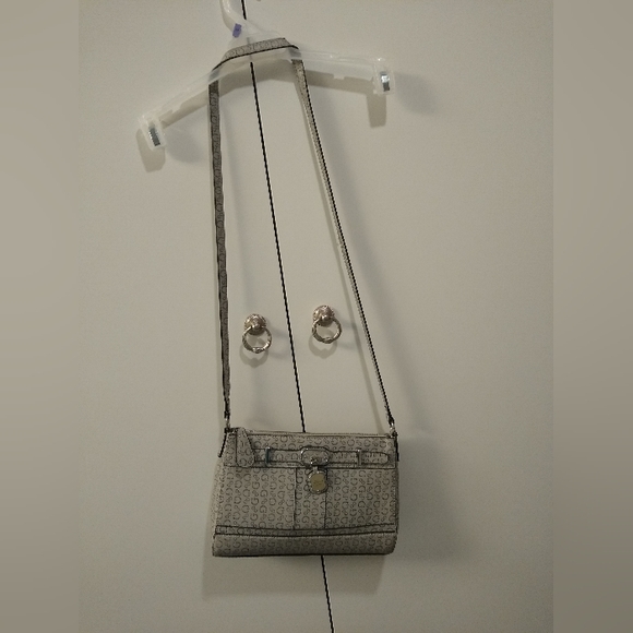 New Guess Shoulder Crossbody Purse, 8" H by 11" Length - Picture 3 of 14